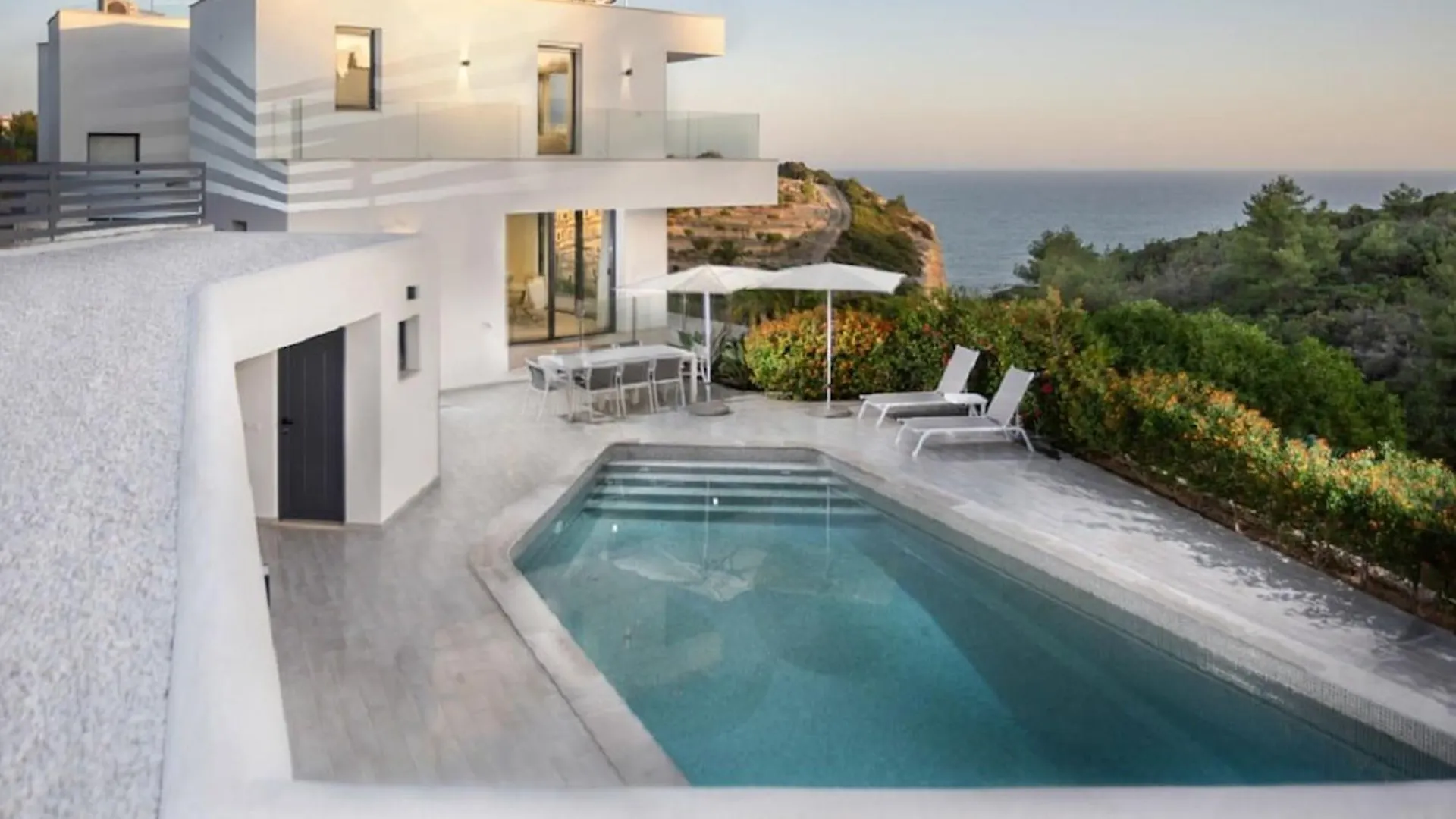 Villa Centeanes - Luxury Villa Carvoeiro   Carvoeiro (Lagoa)